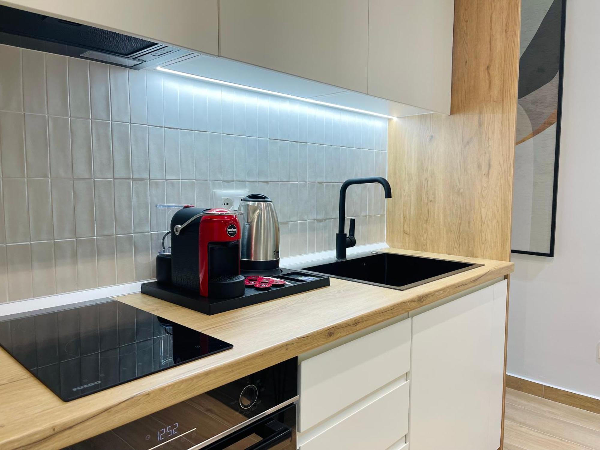 Luxurious Cozy Seaview Apartment Dıraç Dış mekan fotoğraf